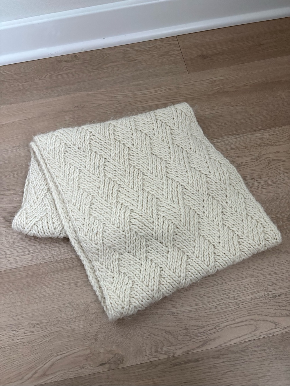 JustFab Cream Cozy Cable-Knit Scarf - Women’s Accessories